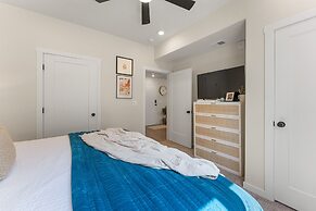 Deja Blue At Desert Color 2 Bedroom Condo