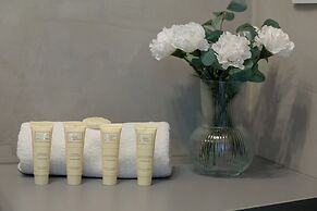 Bel Mare Stylish Apartment by Renters