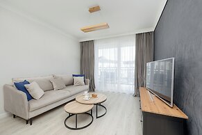 Bel Mare Stylish Apartment by Renters