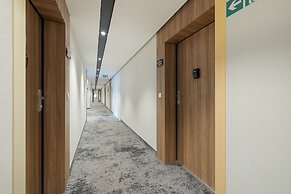 Bel Mare Stylish Apartment by Renters