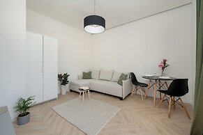 Comfortable Wroclaw Studio by Renters