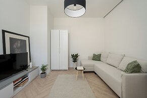Comfortable Wroclaw Studio by Renters