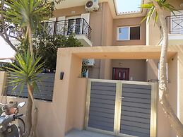 Central Cute 2Bd Balcony apt in Skiathos