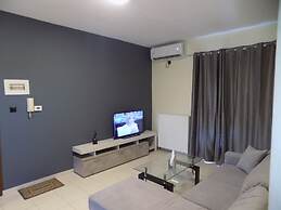 Central Cute 2Bd Balcony apt in Skiathos