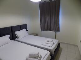 Central Cute 2Bd Balcony apt in Skiathos