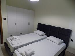 Central Cute 2Bd Balcony apt in Skiathos