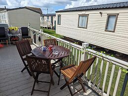 Serenity Place Caravan 2 Double Beds With Varanda