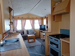 Serenity Place Caravan 2 Double Beds With Varanda