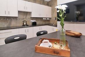 Lands Edge Eco Friendly Cottages