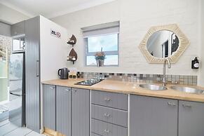 Lands Edge Eco Friendly Cottages