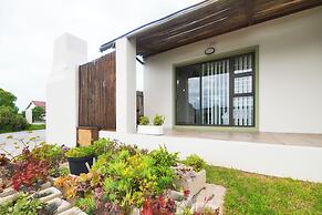 Lands Edge Eco Friendly Cottages