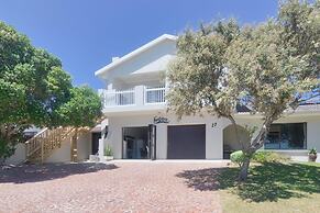 Lands Edge Eco Friendly Cottages