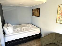 Baldursbra-Central Studio Apartment