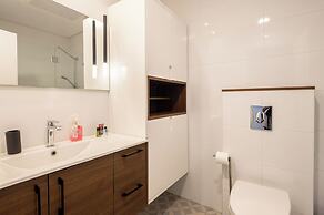 Modern Cozy Dream by Sea N' Rent