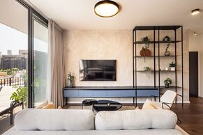 Modern Cozy Dream by Sea N' Rent