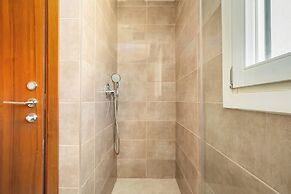 Shenkin Eclectic Blue Apt by Sea N' Rent