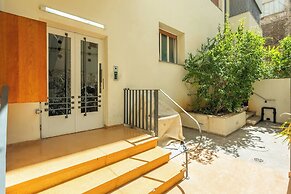 Shenkin Eclectic Blue Apt by Sea N' Rent