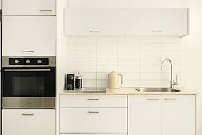 Shenkin Eclectic Blue Apt by Sea N' Rent