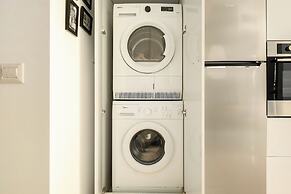 Shenkin Eclectic Blue Apt by Sea N' Rent