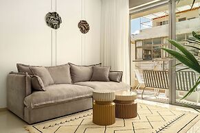 Shenkin Eclectic Blue Apt by Sea N' Rent