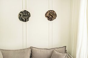 Shenkin Eclectic Blue Apt by Sea N' Rent