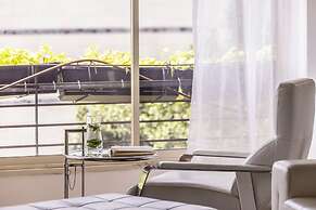 Heart of TLV Elegant Home by Sea N' Rent