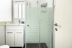 Heart of TLV Elegant Home by Sea N' Rent