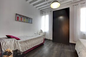 Biennale Apartment by Wonderful Italy