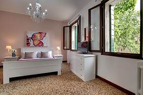 Accademia Opera Deluxe by Wonderful Italy