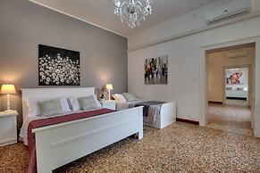 Accademia Opera Deluxe by Wonderful Italy