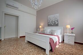 Accademia Opera Deluxe by Wonderful Italy