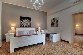 Accademia Opera Deluxe by Wonderful Italy