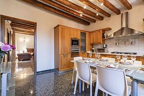 Al Campanile View Terrace by Wonderful Italy