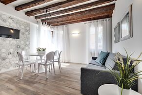 Laguna Luxury 1 by Wonderful Italy