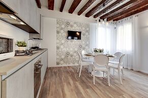 Laguna Luxury 1 by Wonderful Italy