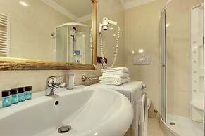 Byron San Marco by Wonderful Italy