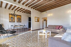 Rialto Grand Canal by Wonderful Italy