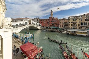Rialto Grand Canal by Wonderful Italy