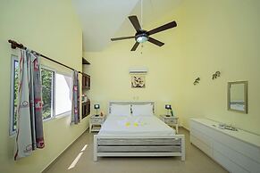 PC066 CONDO RENTAL  PROCAB