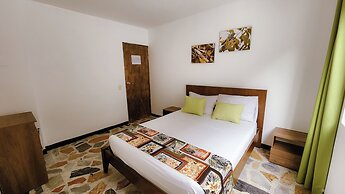 Tuki Hostel & Lounge