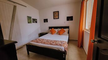 Tuki Hostel & Lounge