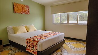 Tuki Hostel & Lounge