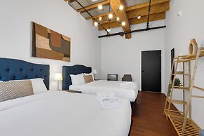 The Little Prince Rooms-Old Montreal