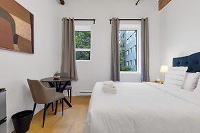 The Little Prince Rooms-Old Montreal