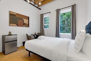 The Little Prince Rooms-Old Montreal