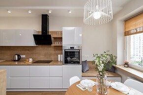 Spacious apartment near DanaMall