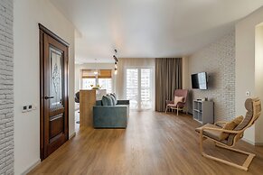 Spacious apartment near DanaMall