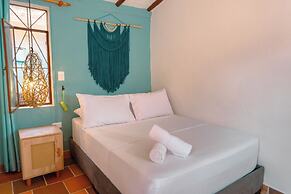 Traveler Hostel