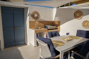 Sapphire Zafeirenias Gem House With Jacuzzi