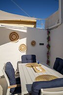 Sapphire Zafeirenias Gem House With Jacuzzi